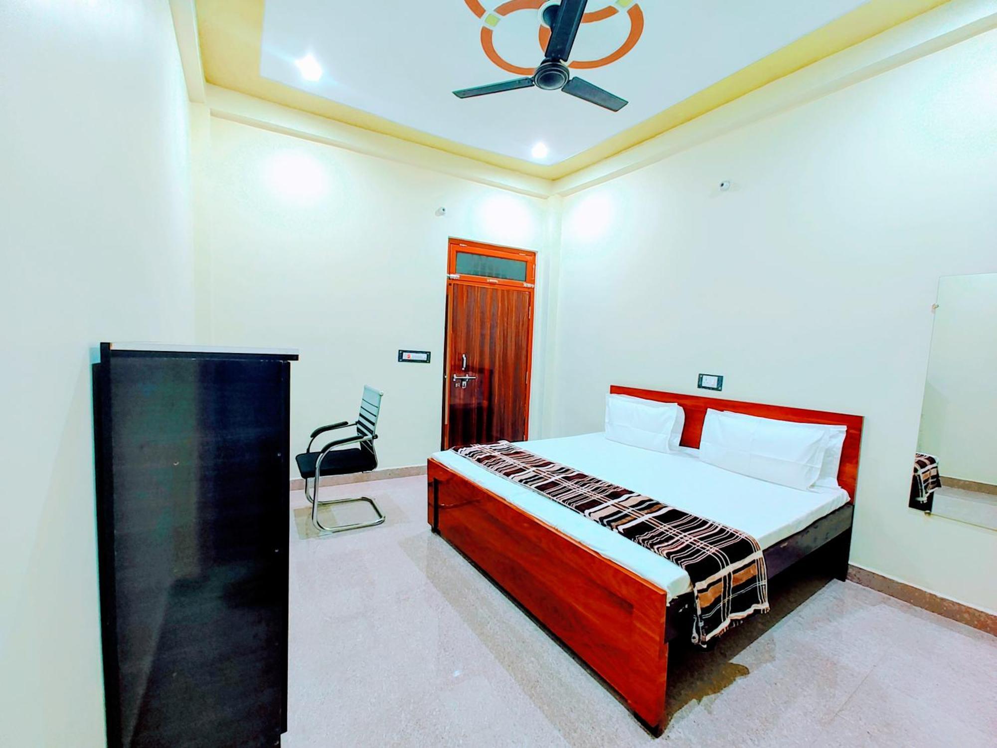 Hotel Raghukul Ayodhya المظهر الخارجي الصورة