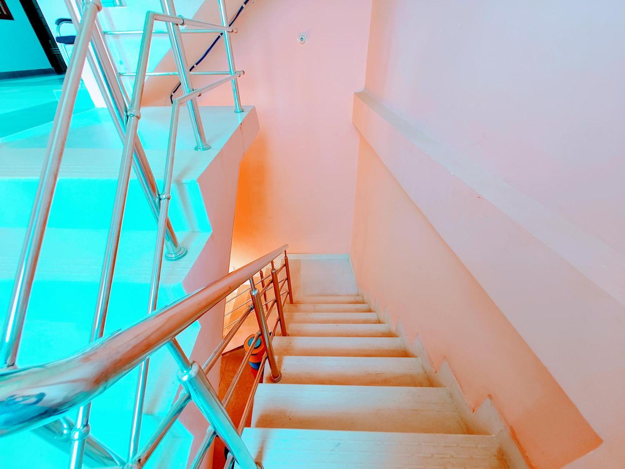 Hotel Raghukul Ayodhya المظهر الخارجي الصورة
